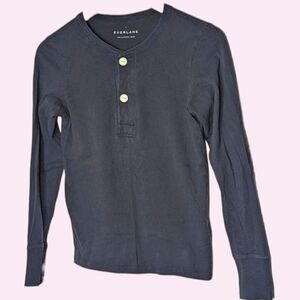 EVERLANE Black Long Sleeve Two Button Cotton T-shirt size S